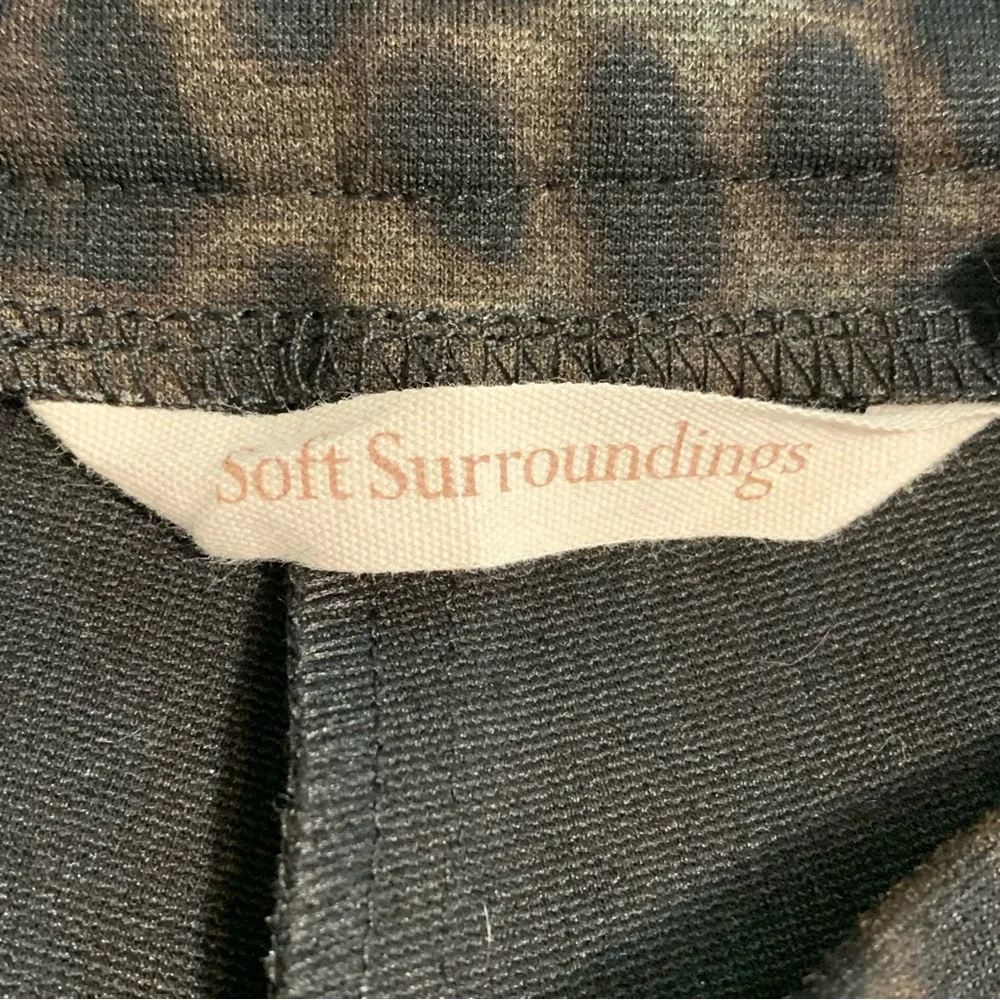 Soft Surroundings Animal Print Leggings Pull On Size Petite XS Mobwife Chic
